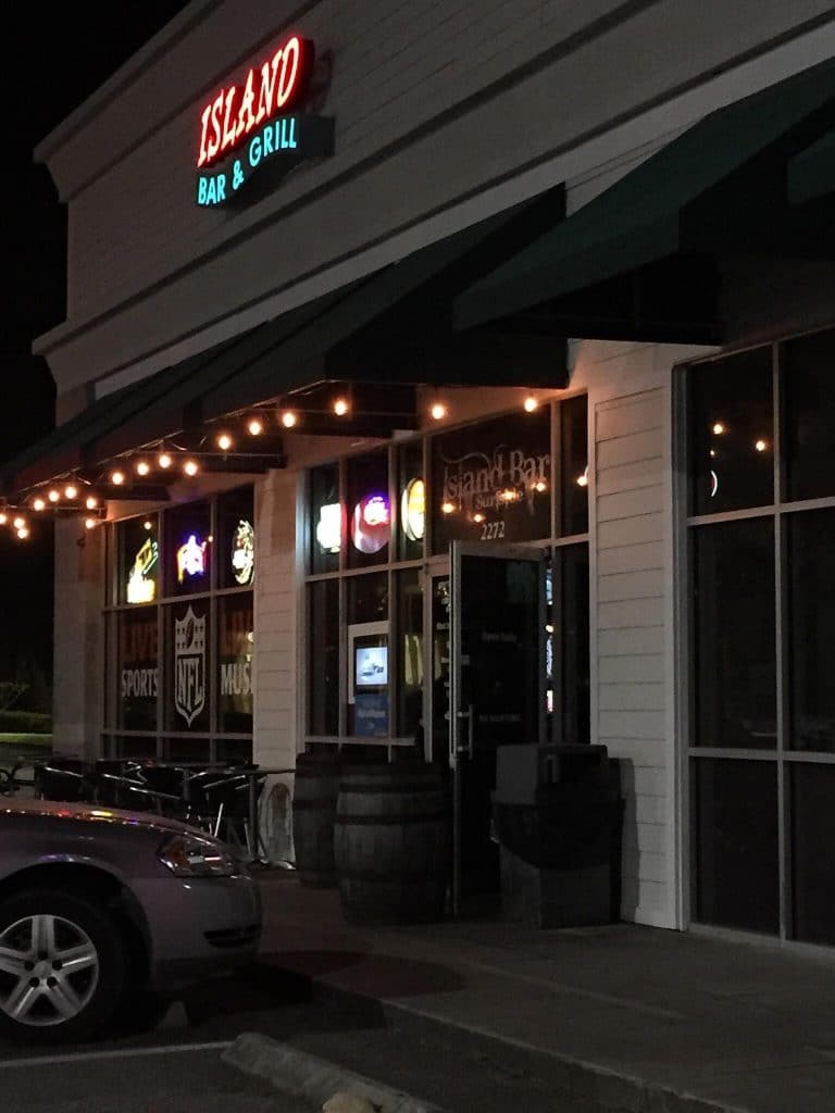 Island Bar and Grill
