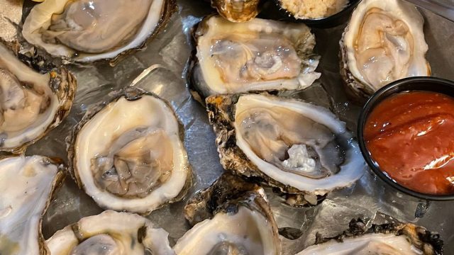 rockefellers raw bar