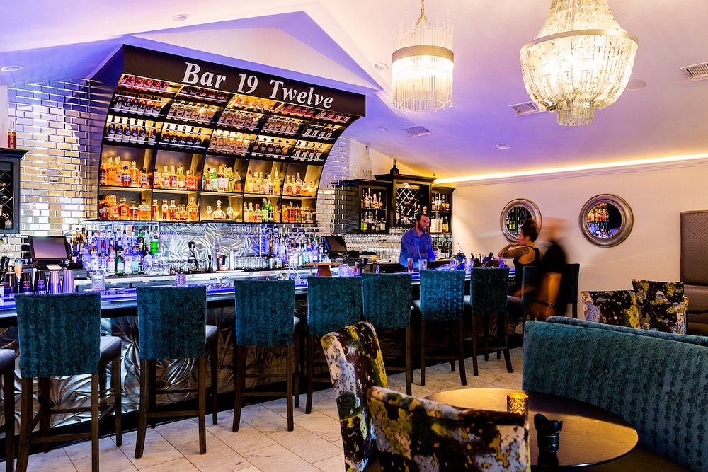 Bar 19 Twelve