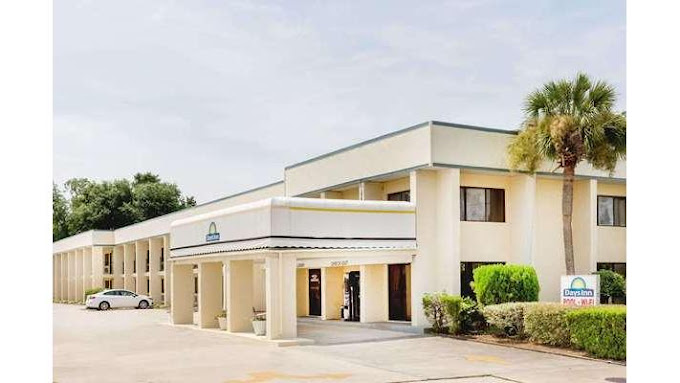 Days Inn by Wyndham Little River