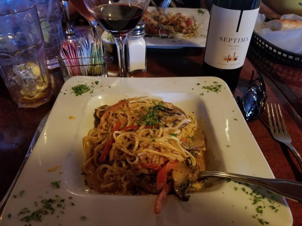 Grapevine Restaurant & Lounge